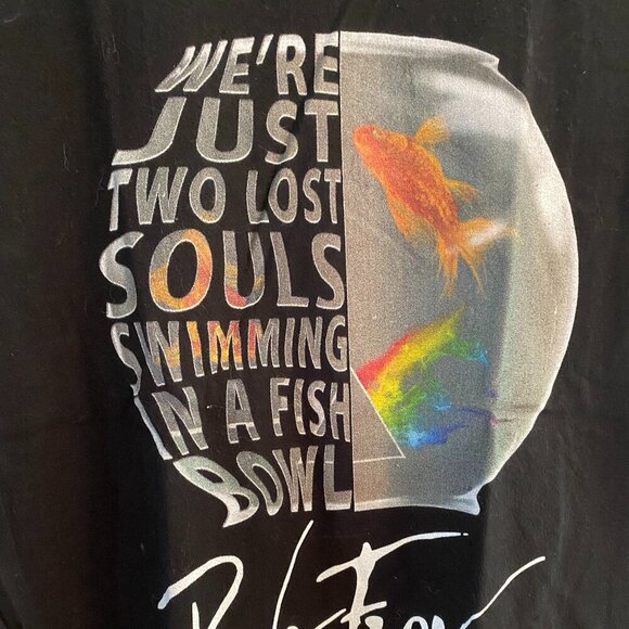 HANES Black T Shirt Short Sleeve with Pink Floyd Band Text and Image Size M - Picture 2 of 8